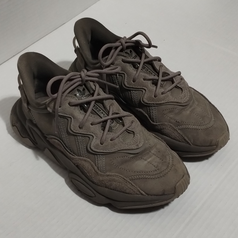 Adidas Men's Taupe Sneakers